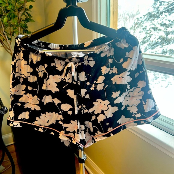 Lauren James 2 Piece Pajama Set - Picture 2 of 3